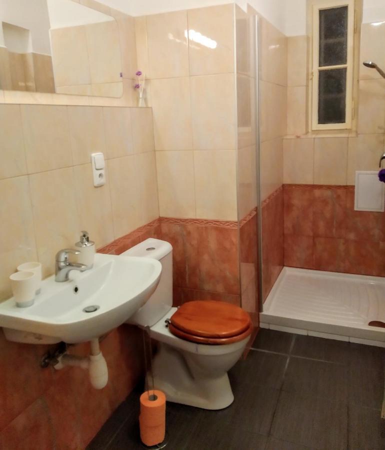 Apartment Sense Of Zizkov Прага Екстер'єр фото